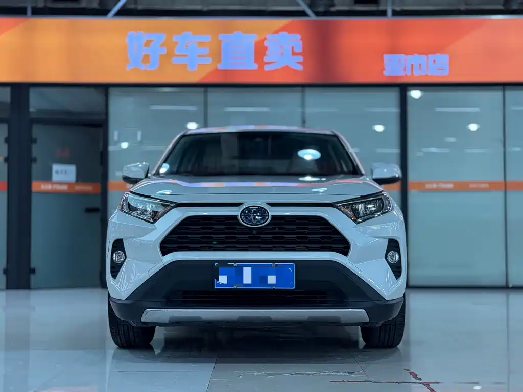 Toyota RAV4 2021