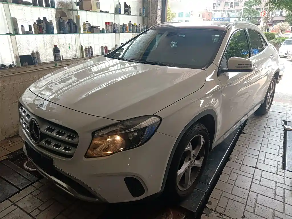 Mercedes-Benz GLA 2018 — фото 2