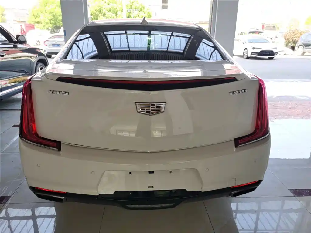 Cadillac XTS 2019 — фото 4
