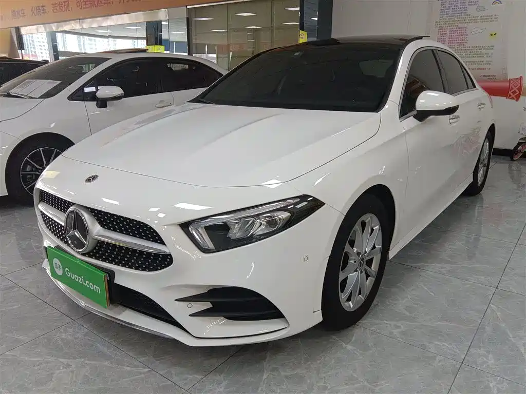 Mercedes-Benz A-Class 2022 — фото 2