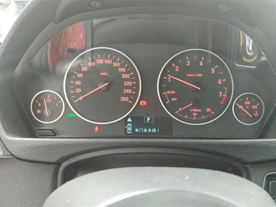 BMW 3 Series 2015 — фото 14