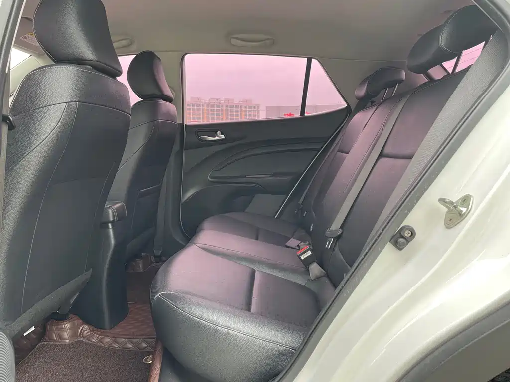 Kia KX1 2020 — фото 15