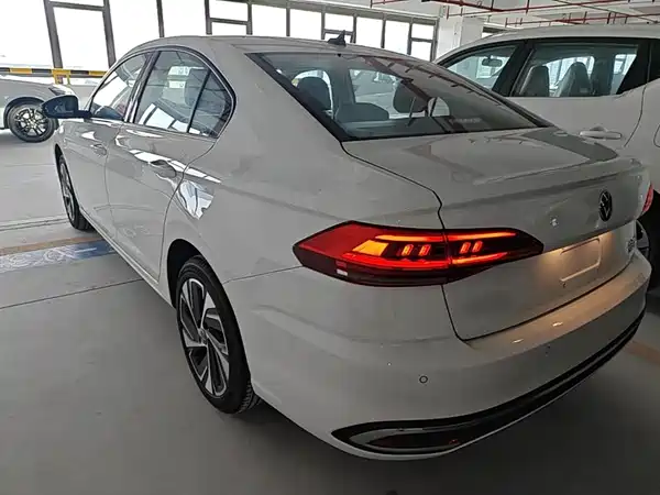Volkswagen Bora 2024