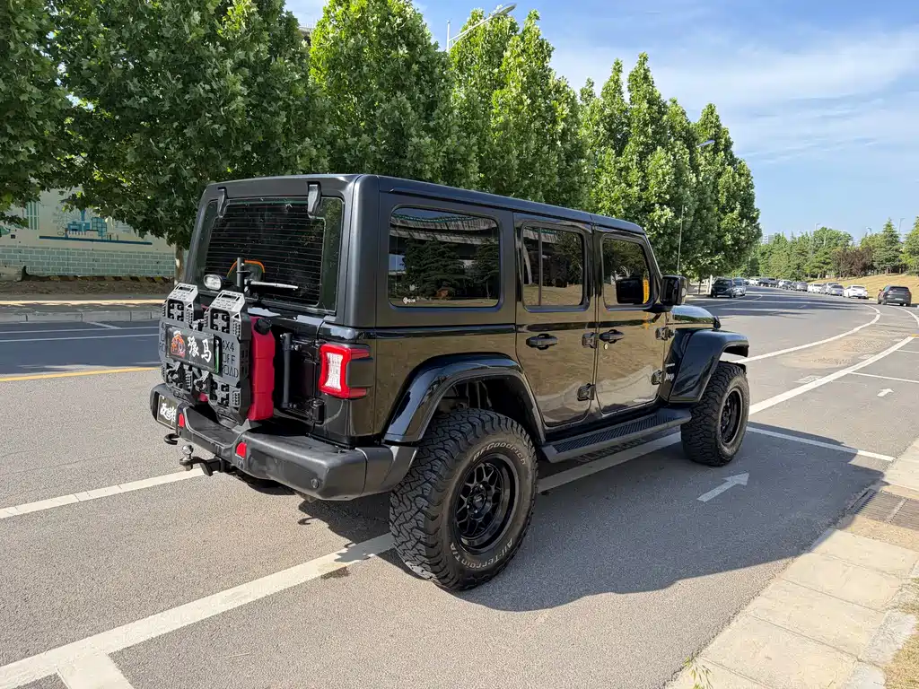 Jeep Wrangler PHEV 2022 — фото 7
