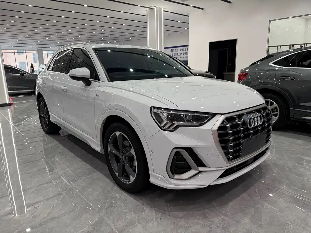 Audi Q3 2023