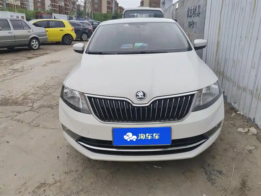 Skoda Rapid 2018 — фото 2