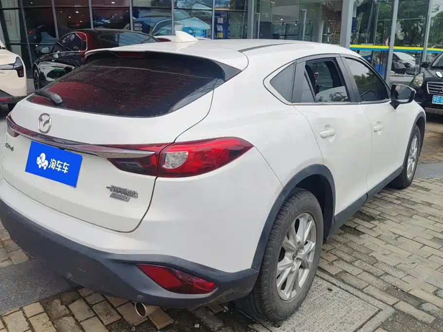 Mazda CX-4 2017 — фото 3