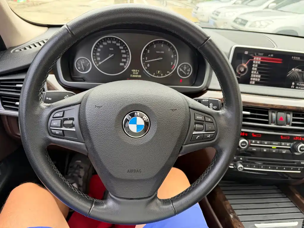 BMW X5 2015 — фото 11