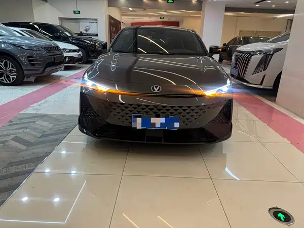Changan UNI-V 2024