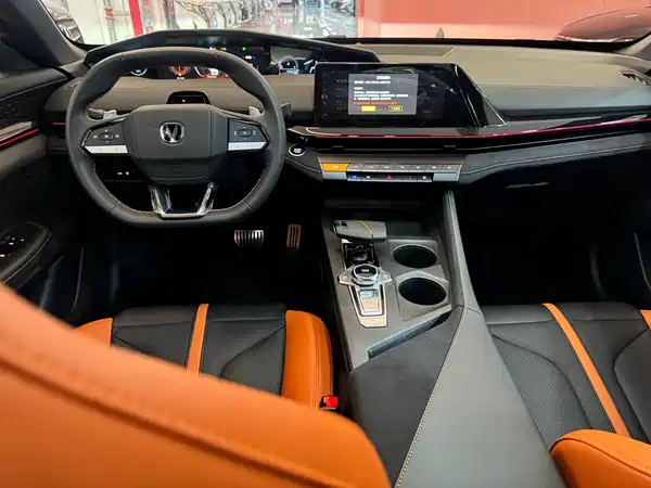 Changan UNI-V 2024