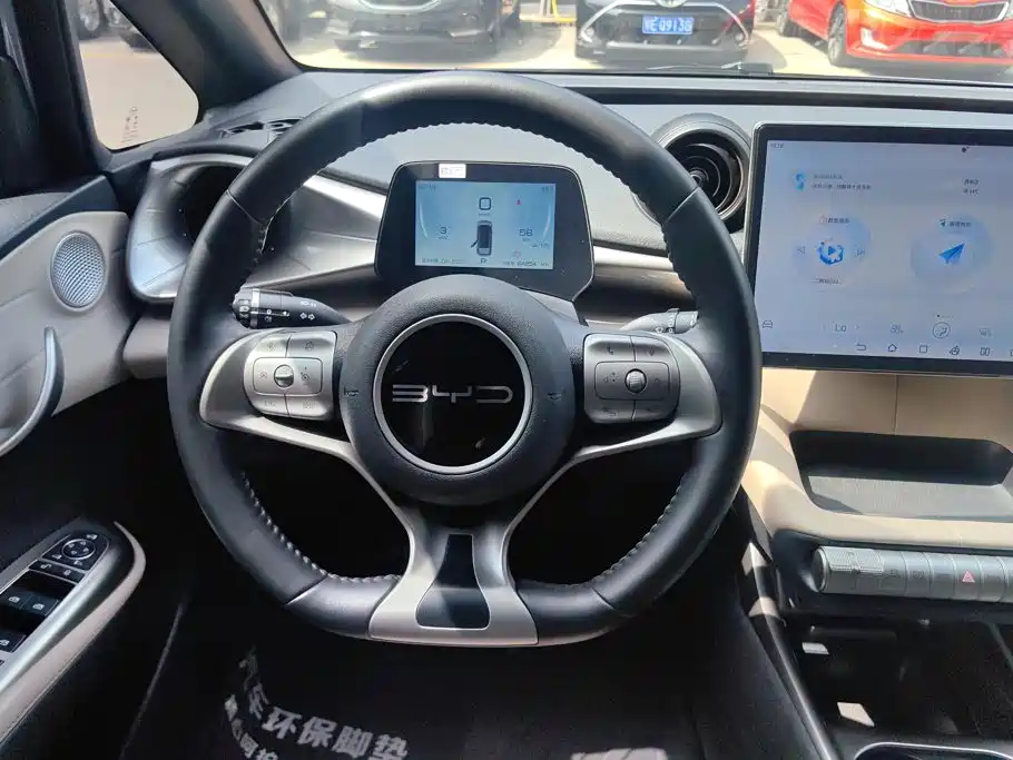 BYD Dolphin 2023 — фото 15