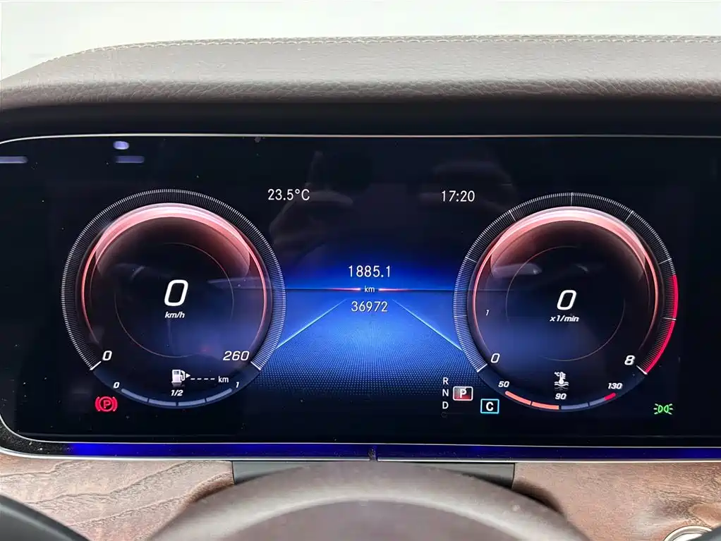 Mercedes-Benz E-Class 2021 — фото 14