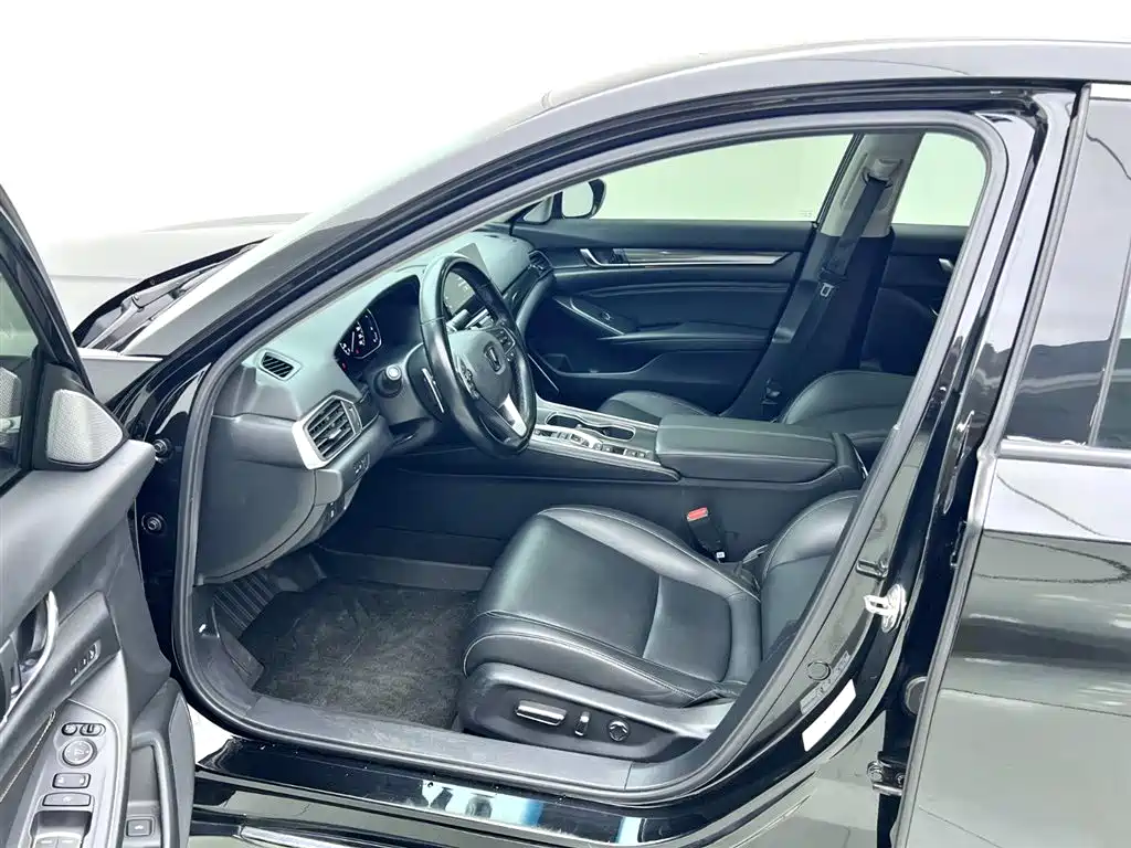Honda Accord 2022 — фото 14