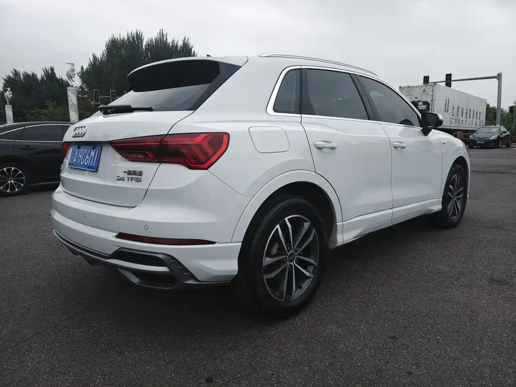 Audi Q3 2022