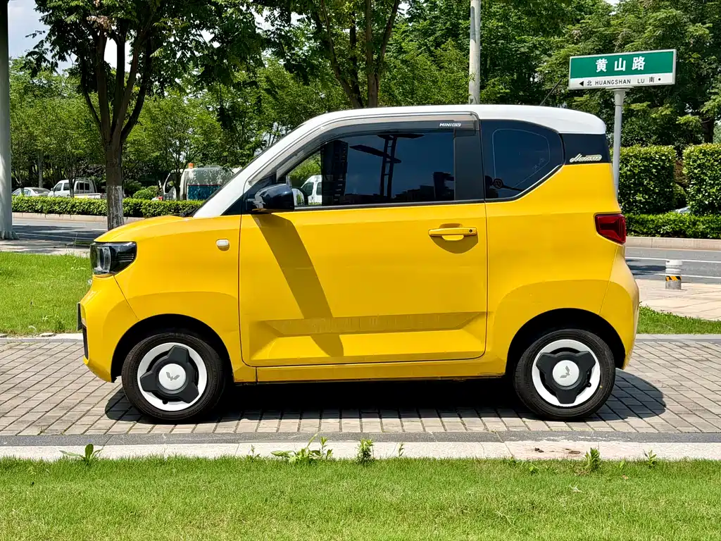 Wuling MINIEV 2021