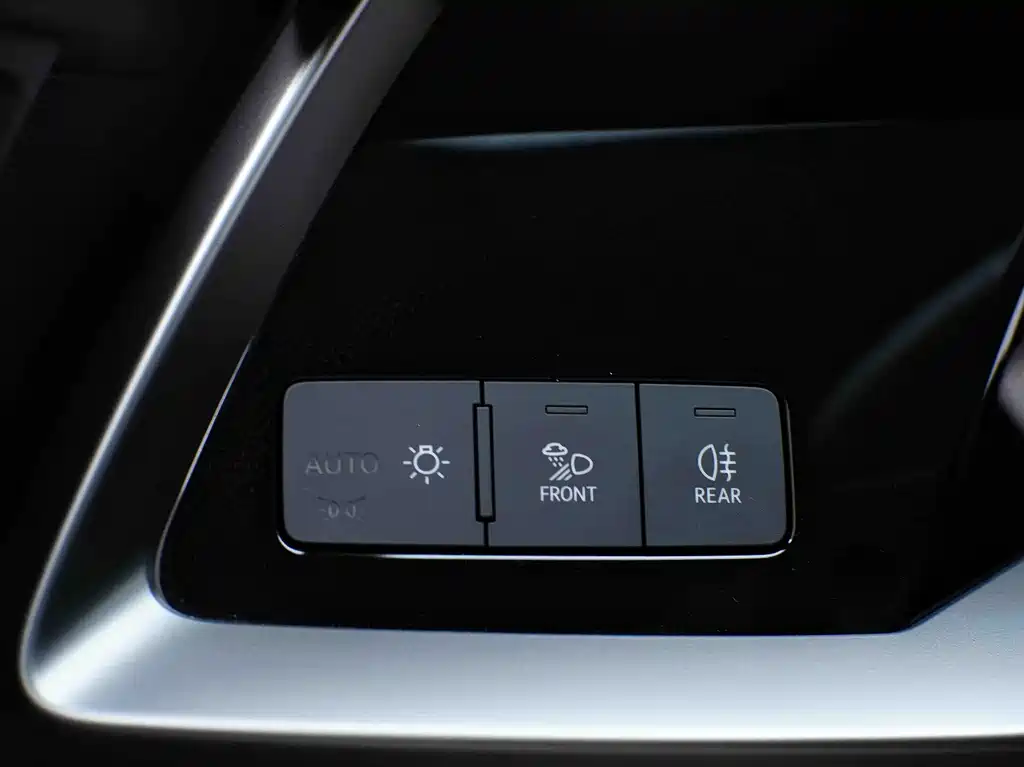Audi A3 2023 — фото 16