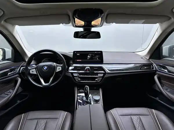BMW 5 Series 2022