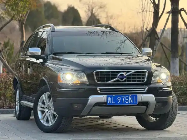 Volvo XC90 2011