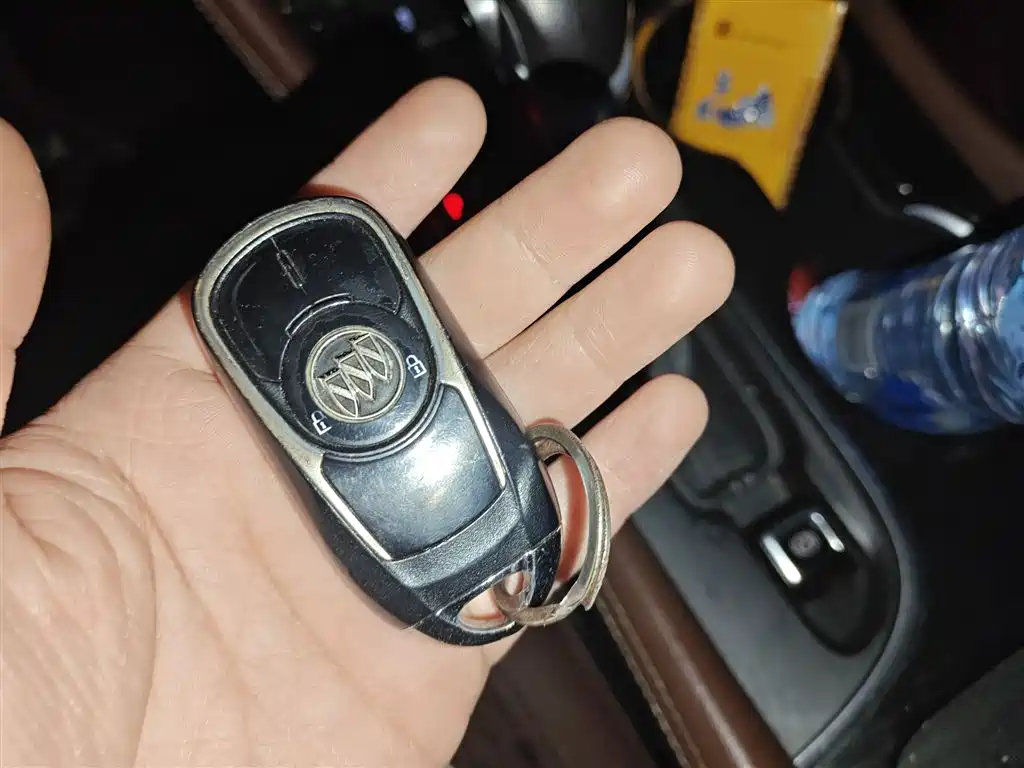 Buick Envision Plus 2019 — фото 12