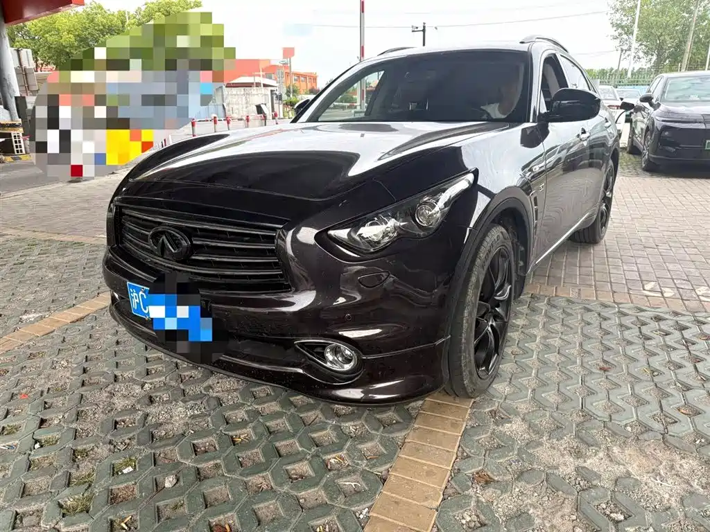 Infiniti QX70 2016
