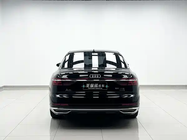 Audi A8 2022
