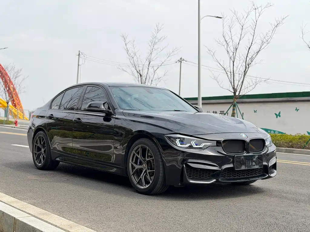 BMW 3 Series 2018 — фото 3