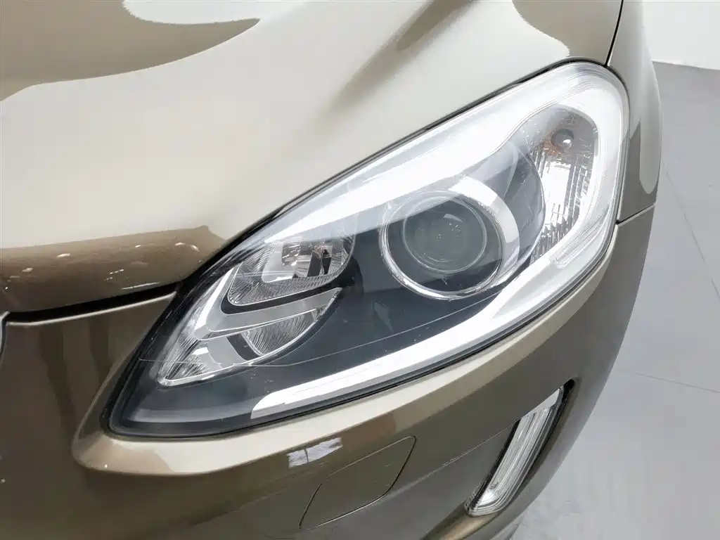 Volvo XC60 2015