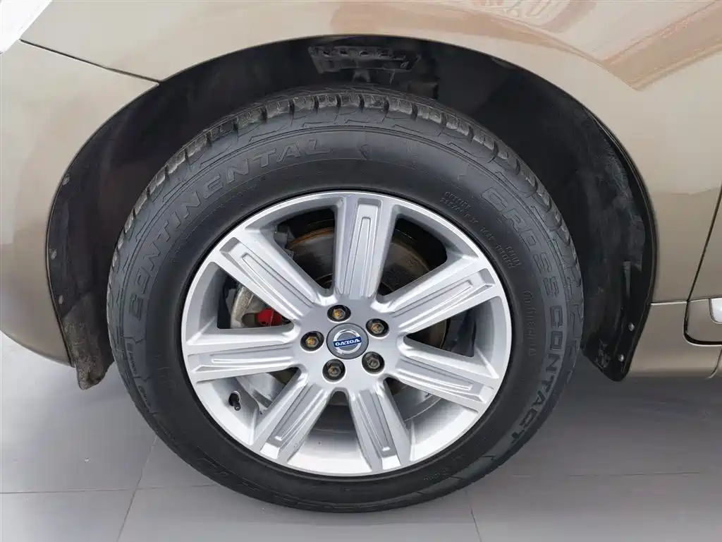 Volvo XC60 2015 — фото 17