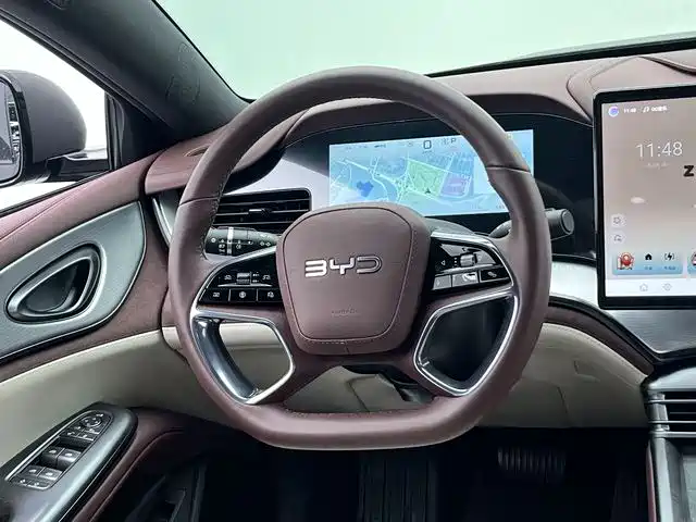 BYD Seal 07 DM-i 2025 — фото 20