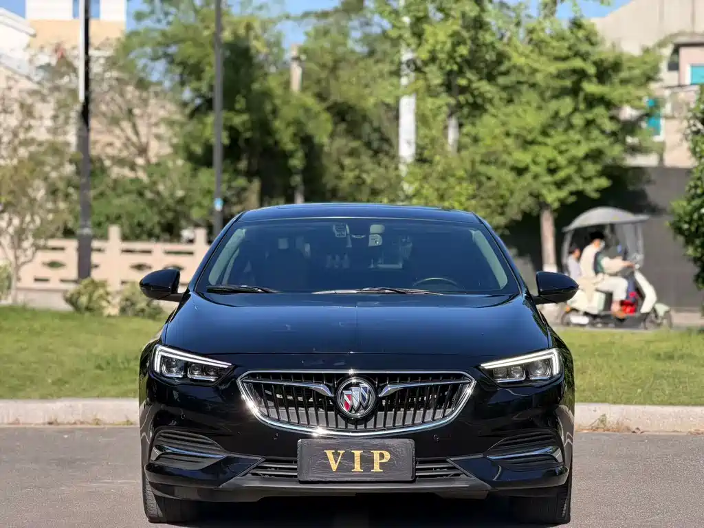 Buick Regal 2018