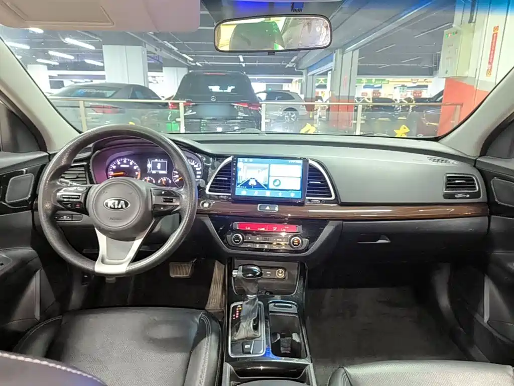 Kia K4 2015 — фото 10