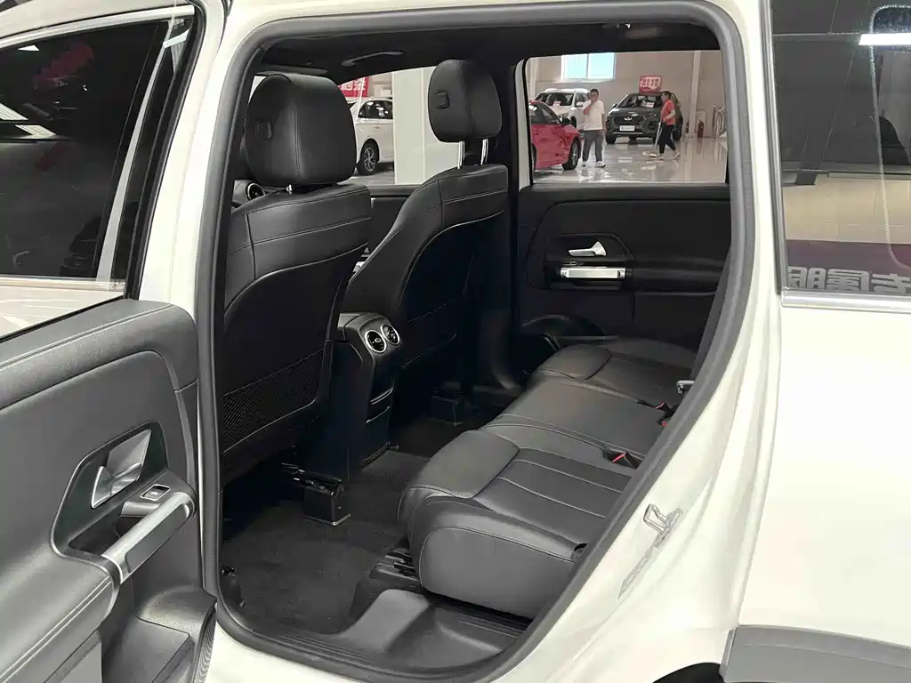 Mercedes-Benz GLB 2020 — фото 10