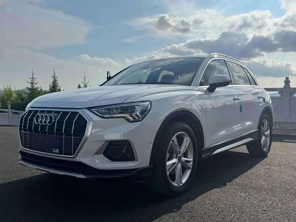 Audi Q3 2021