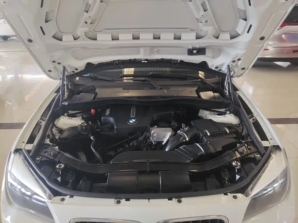 BMW X1 2015 — фото 18