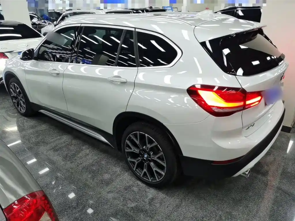 BMW X1 2020 — фото 5