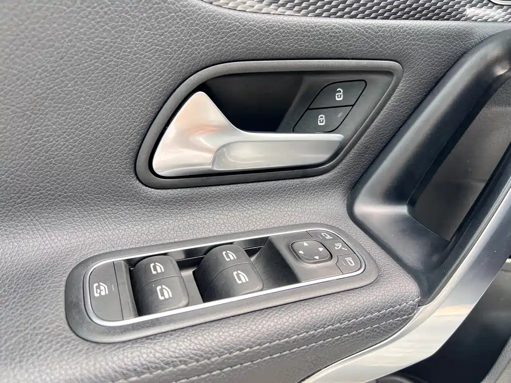 Mercedes-Benz A-Class 2020 — фото 19