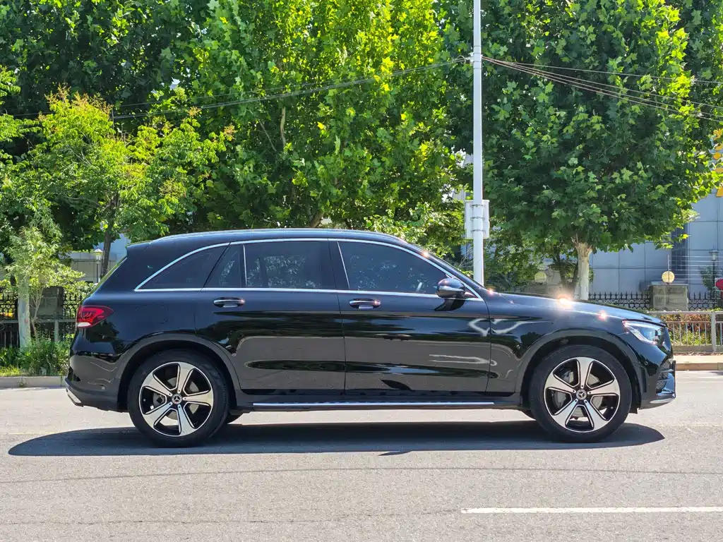 Mercedes-Benz GLC 2021 — фото 13
