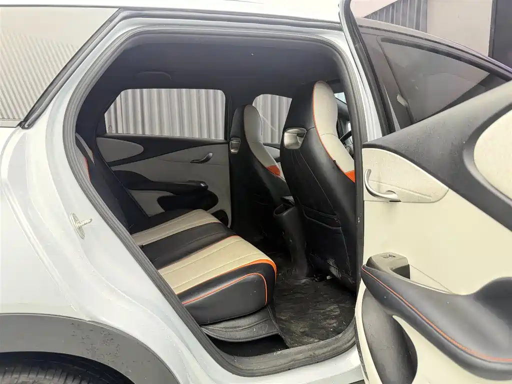 BYD Dolphin 2022 — фото 14