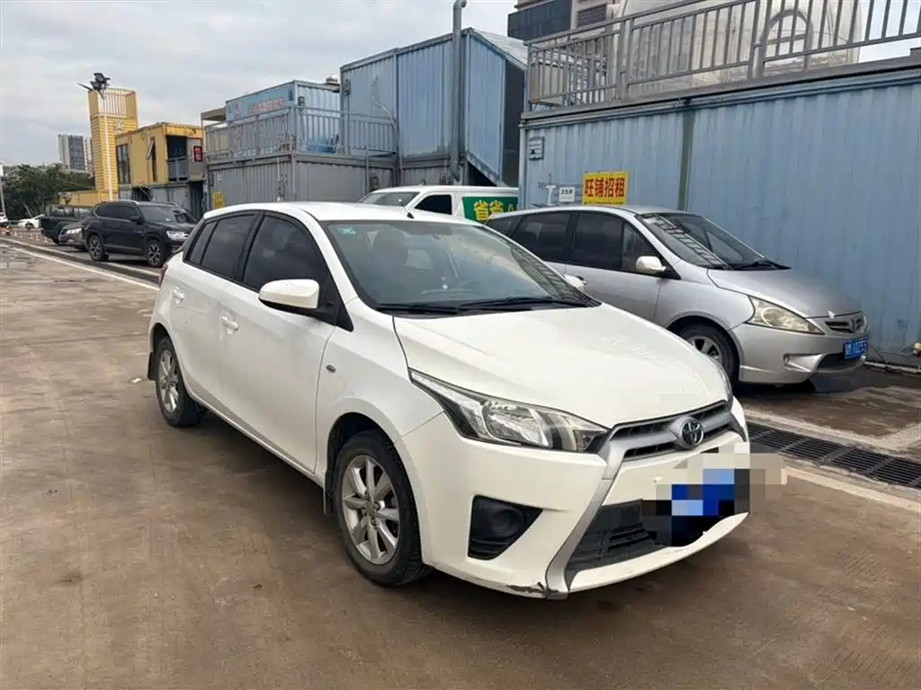 Toyota Yaris L 2016