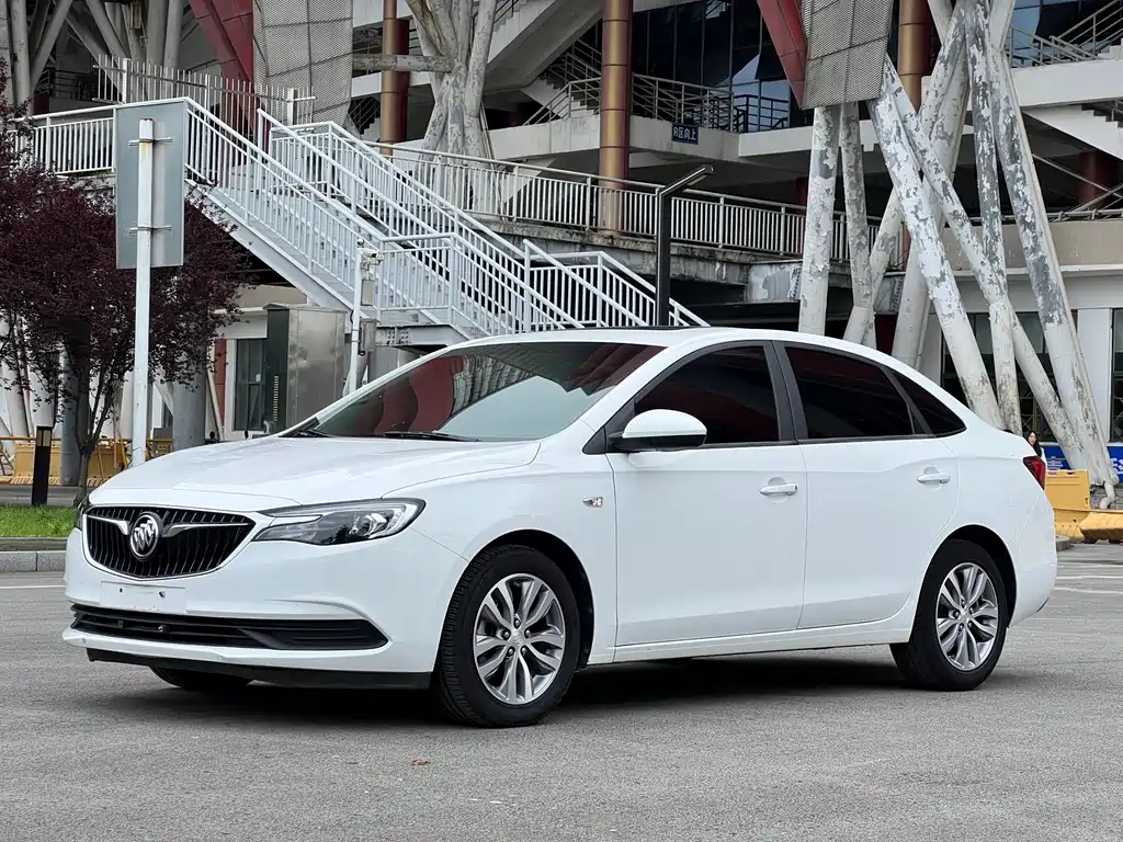 Buick Excelle 2023 — фото 1