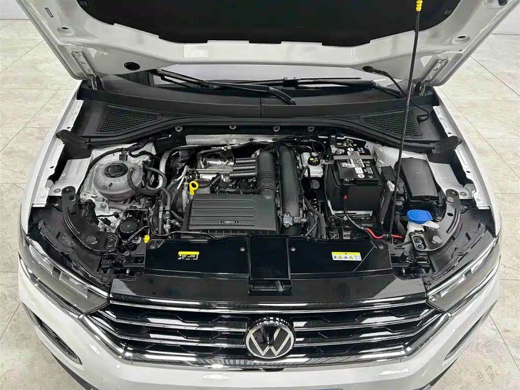 Volkswagen T-Roc 2022 — фото 22