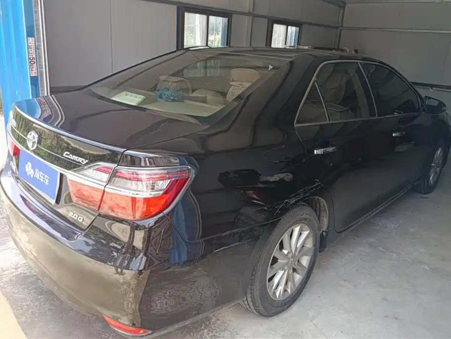 Toyota Camry 2015
