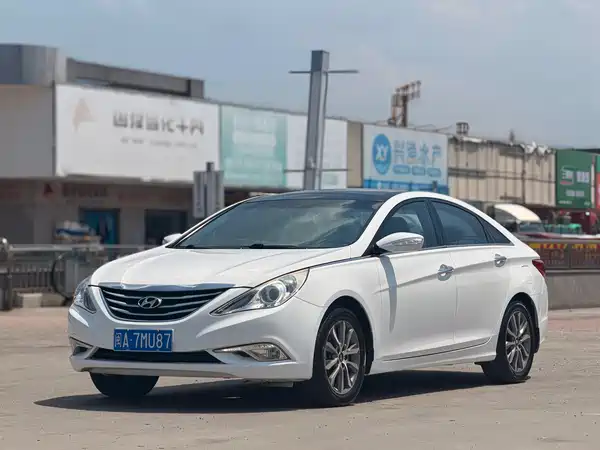Hyundai Sonata 2013