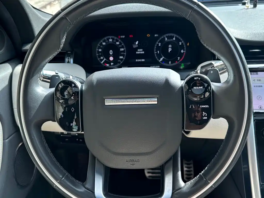 Land Rover Discovery Sport 2021 — фото 10