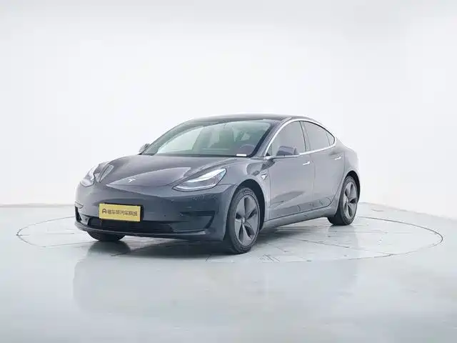 Tesla Model 3 2020 — фото 1