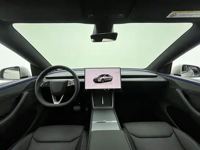 Tesla Model Y L 2025 — фото 9