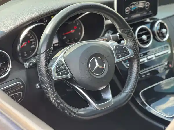 Mercedes-Benz C-Class 2018