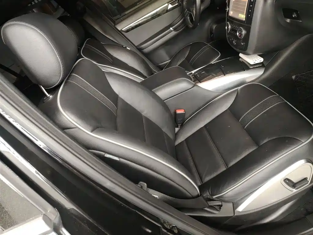 Mercedes-Benz R-Class 2016 — фото 25