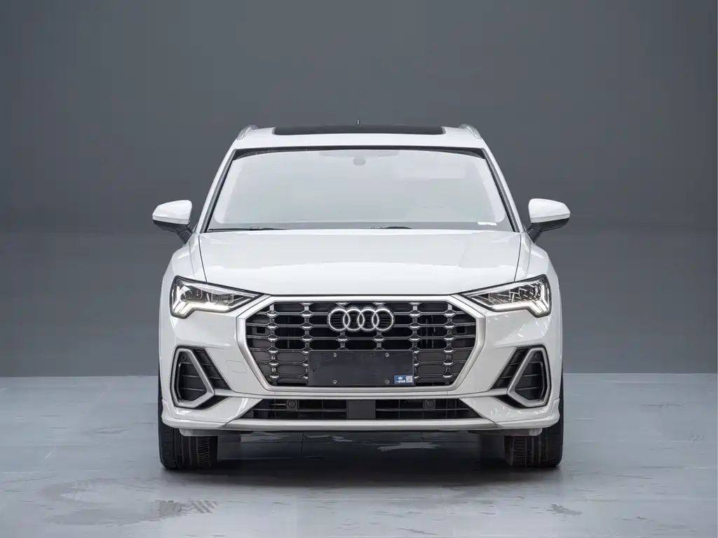 Audi Q3 2022 — фото 4