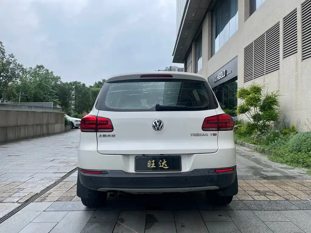 Volkswagen Tiguan 2015 — фото 8